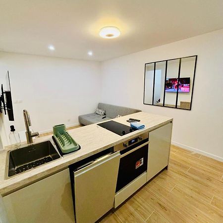 Joli Appartement Renove Incluant Parking A 10 Min De Paris ナンテール エクステリア 写真